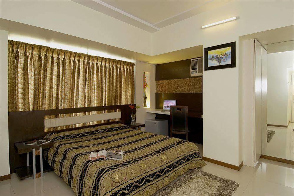 Hotel Planet Residency Mumbai Eksteriør bilde